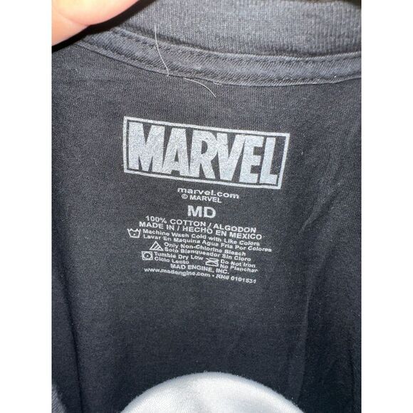 Marvel The Defenders Tee Shirt!‎ - Picture 2 of 2